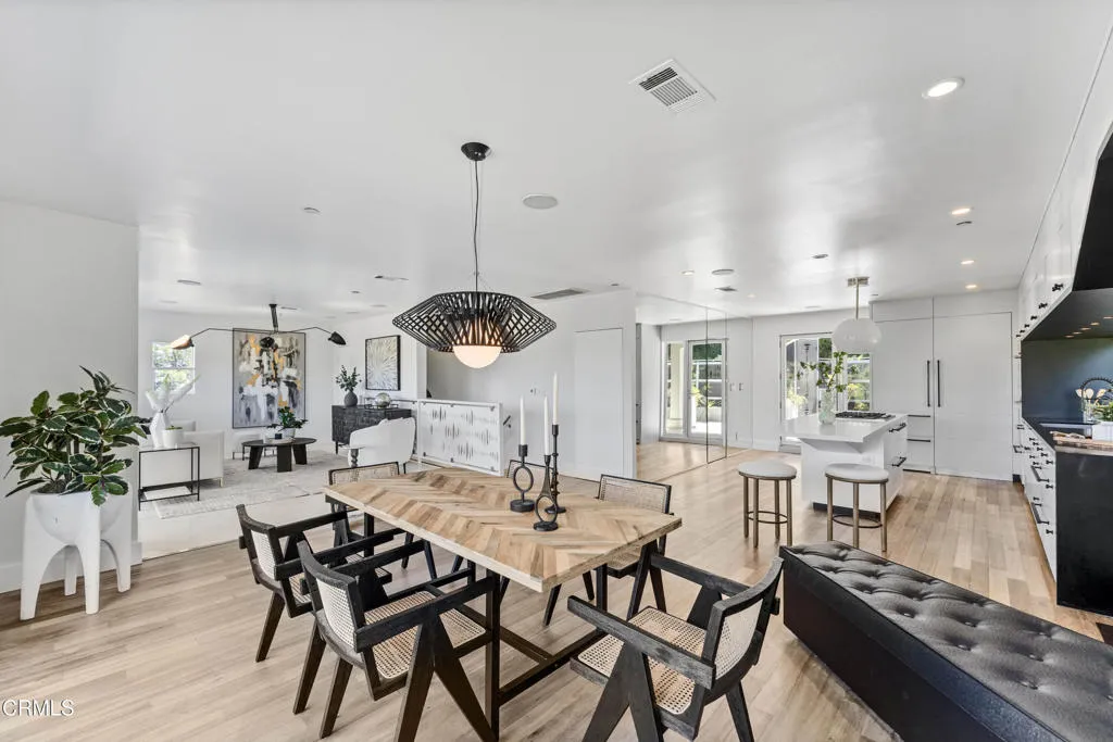 453 Frontenac Avenue, Los Angeles, California 90065 home-pic-11